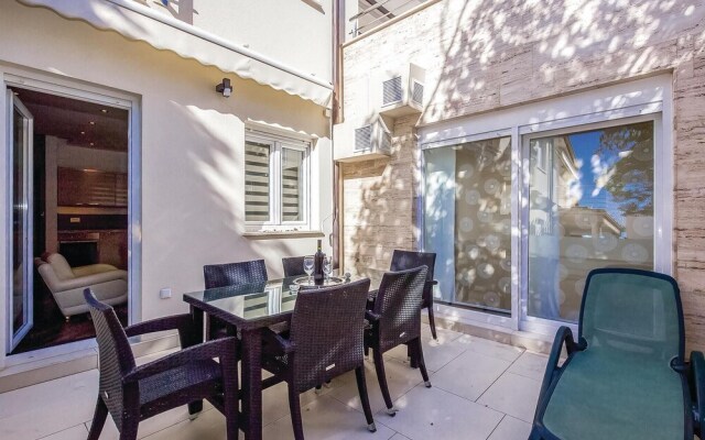 Nice Home in Crikvenica With Wifi and 2 Bedrooms