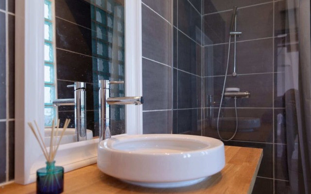 Le Quai 49 Private apartment