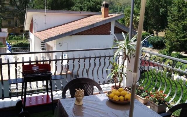 Pergusa Lake Home