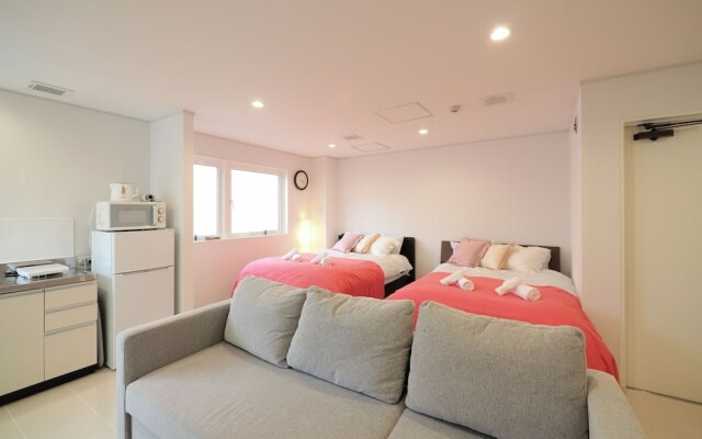 Kukuru House