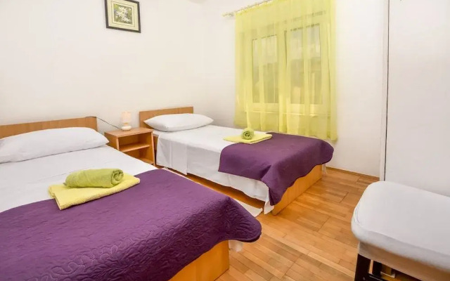 Apartment Karabatic