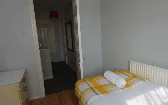 Chelsea House - Huku Kwetu