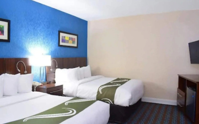 Quality Inn & Suites Middletown - Newport