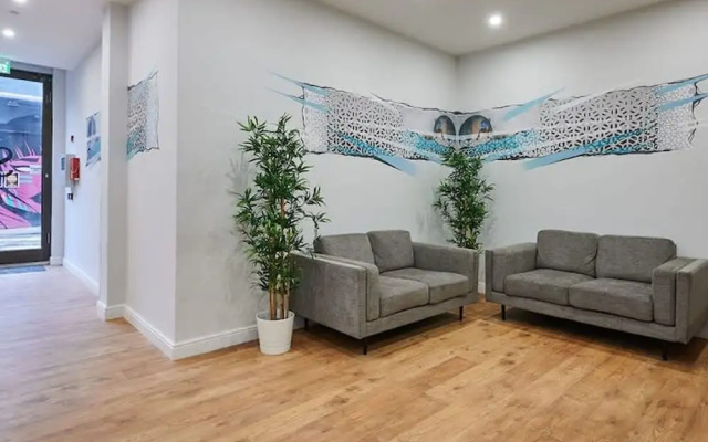 Host & Stay Standard Room, Sevenstay Apartments