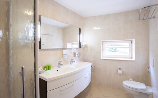 Seehotel Grossraeschen