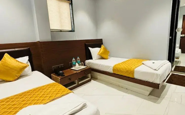 Powai Inn