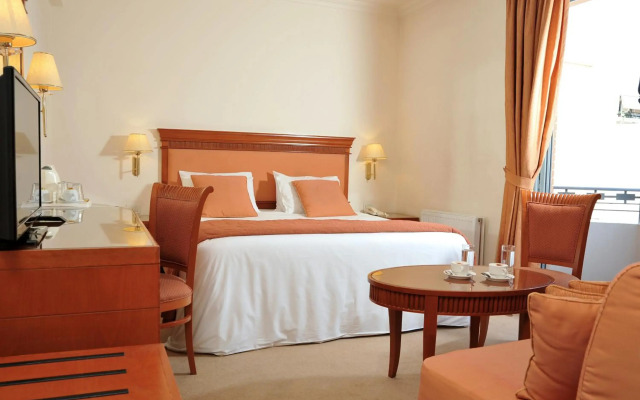 Athens Atrium Hotel and Suites