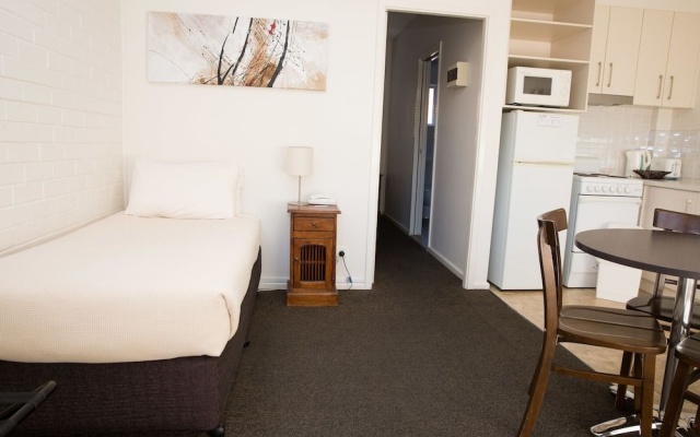 Centralpoint Motel – Guest Rooms – Wagga Wagga