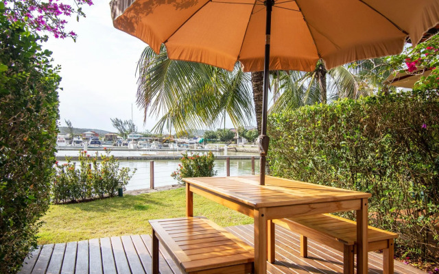 Duplex em Búzios com Suítes e Piscina | CLC 11