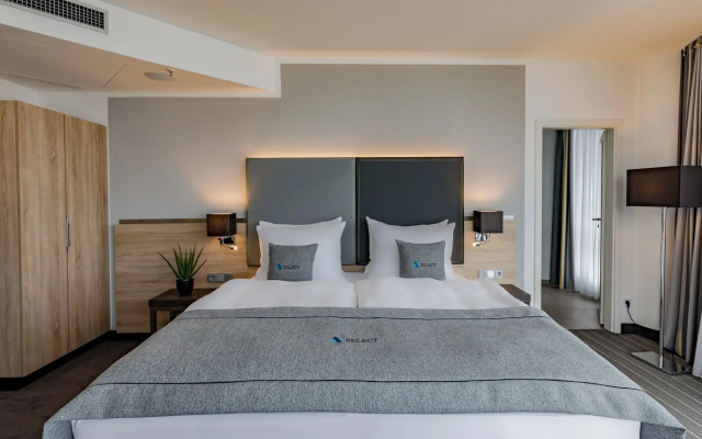 Garner Hotel Berlin - Spandau