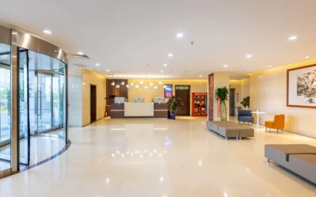 Golden Camel International Hotel (Lanzhou International Convention and Exhibition Center) – Lobby – Lanzhou