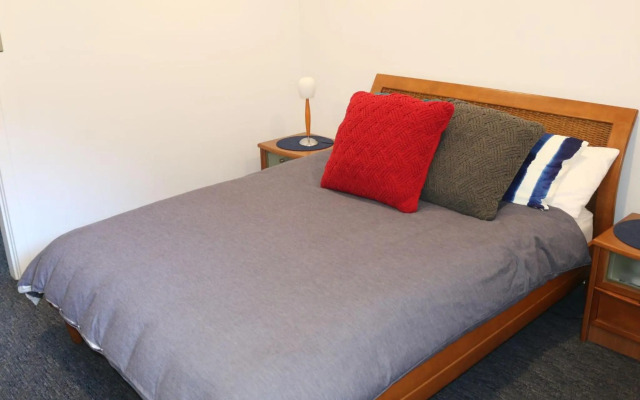 Luxury Living with Private Access to Orion Beach