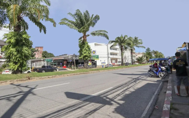 OYO 747 Suwanna Hotel