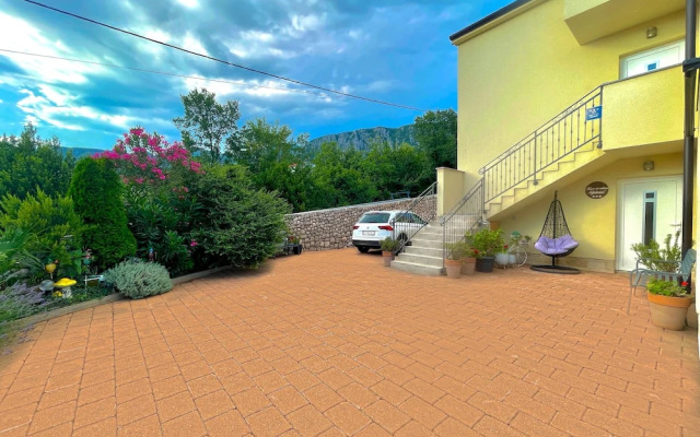 Villa Eternity