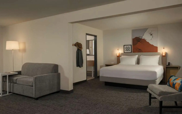 Spark by Hilton Houston Bush Intercontinental Airport