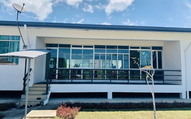 OYO 90036 Eagle Wood Garden