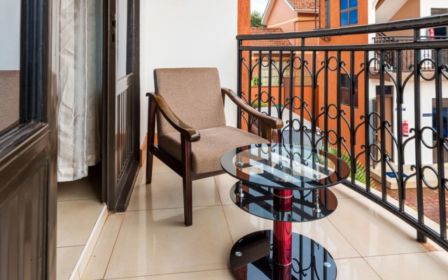 Apartment in Secure Resort - 4 to 6 People