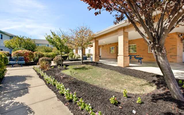 Studio 6 East Brunswick, NJ - NYC Area