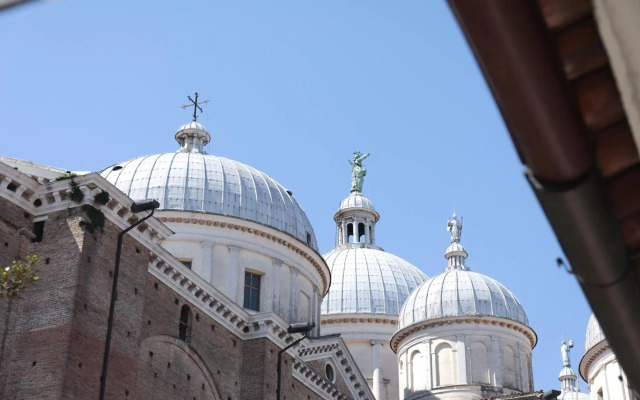 Santa Giustina apartment