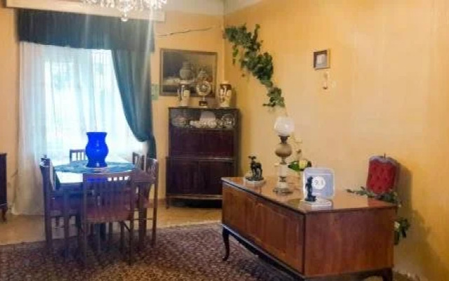 Guest House White Rooms