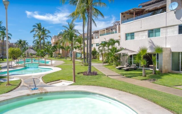 JUUB Luxury 3 Bedroom House at Playa diamante