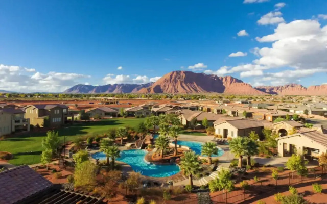 Paradise Poolhouse Stg-3800