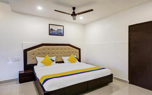 Itsy Hotels Regalia Grand, 500 Mtrs From Madikeri Fort