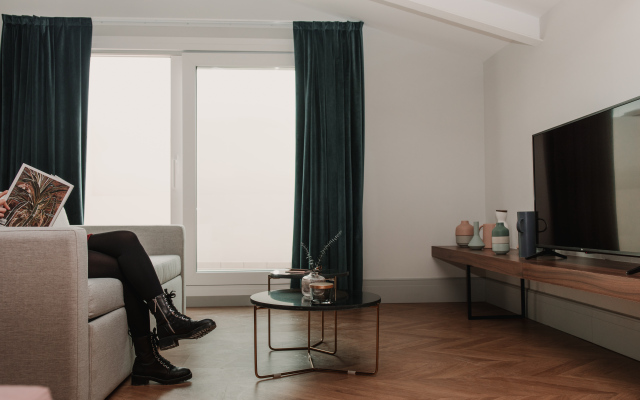 Room Mate Helen Berger Boutique