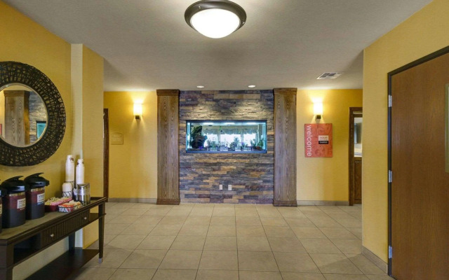 Comfort Inn & Suites Donna near I-2