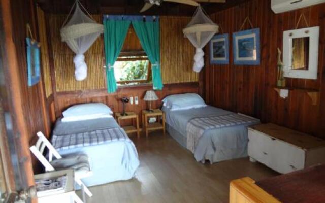 Dolphin Lodge