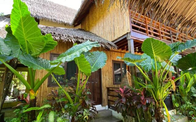 Ilakai Hostel - Adults Only