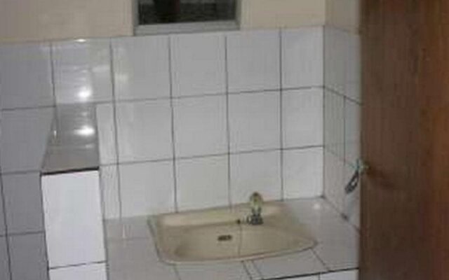 Pelangi 2 Guest House