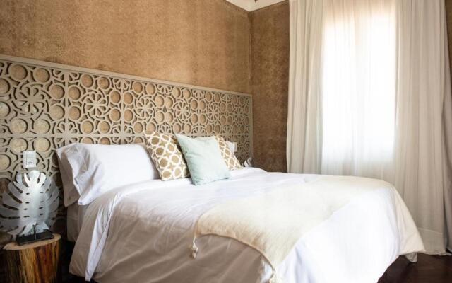 Casa Lola Hotel Boutique