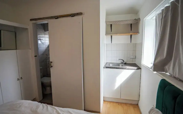 3BR Home Near Hounslow West Tube Station