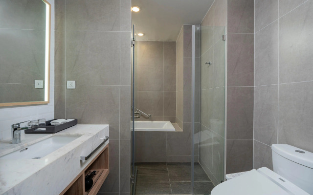 Grass Suites Thonglor