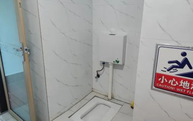 Liuzhi District Yicheng Hotel