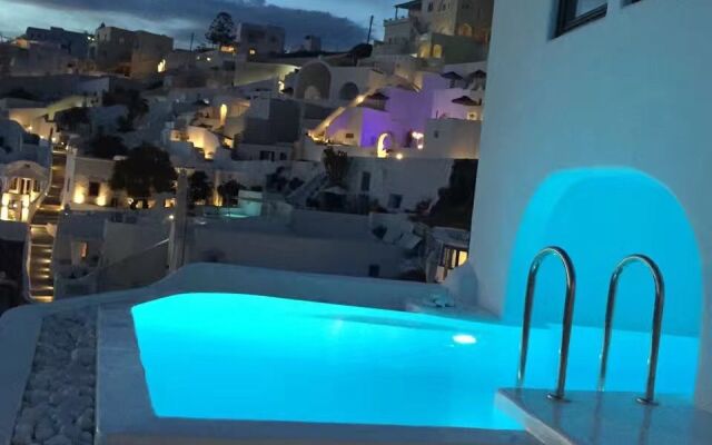 Chic Hotel Santorini