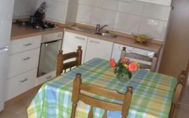 Beautiful Apartment Tomy for Complete Relaxing