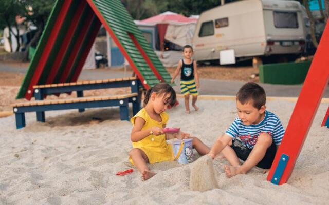 Elements Camp Selce