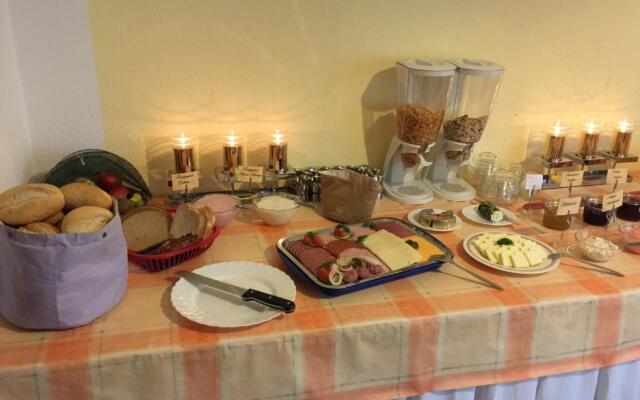 Pension & Gasthof Storchennest