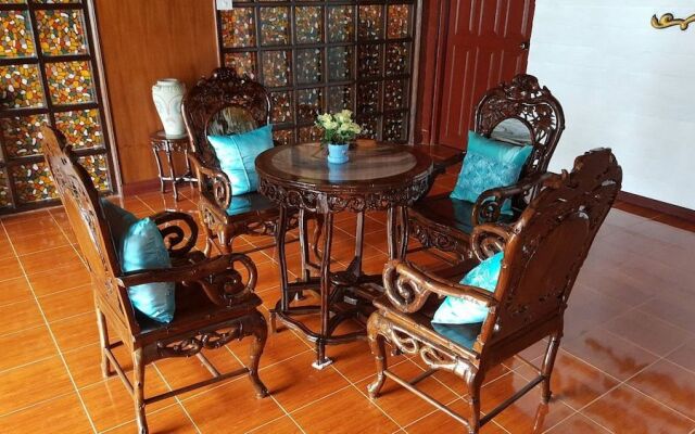 Baan Sai Thong Hotel