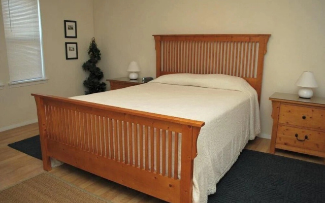 1860 Beach Drive #1