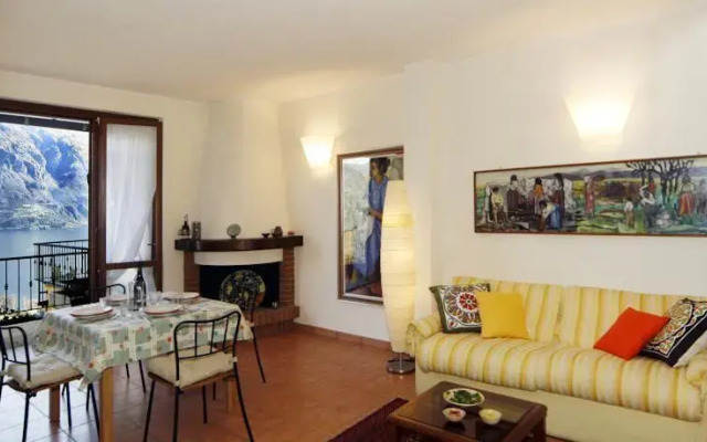 La Casa Allegra
