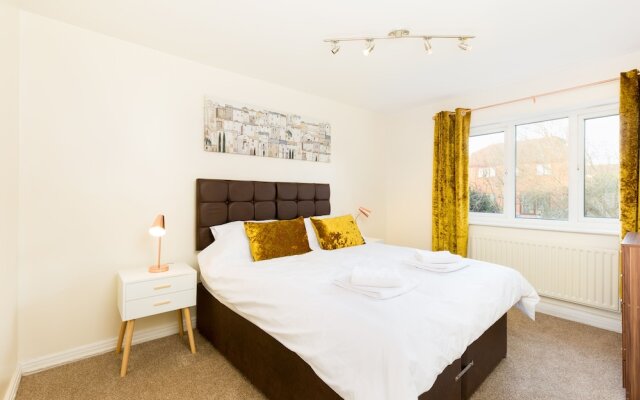 Drayton Manor House