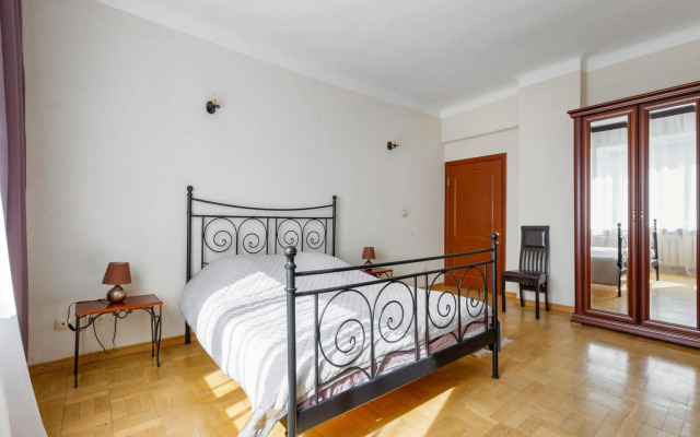 Апартаменты на улице Долгоруковская