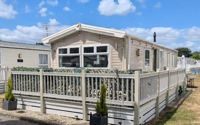 Casita De Cuervo at Country Park