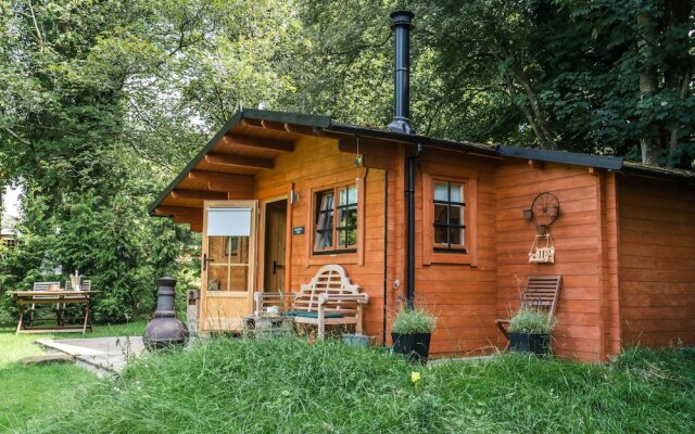 Punch Tree Cabins, Couples, Hot Tub Wood Burning