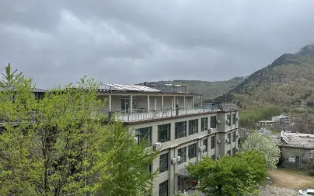 Monkey Mountain Villa Hotel
