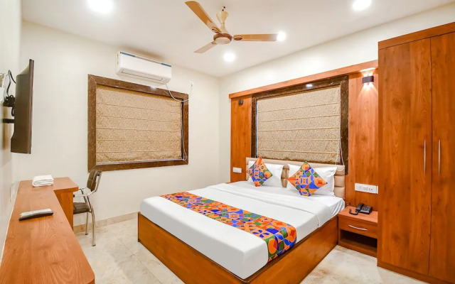 Fabhotel Dream World Residency