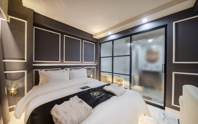 Hotel Raelle in Goyang (Bishop)